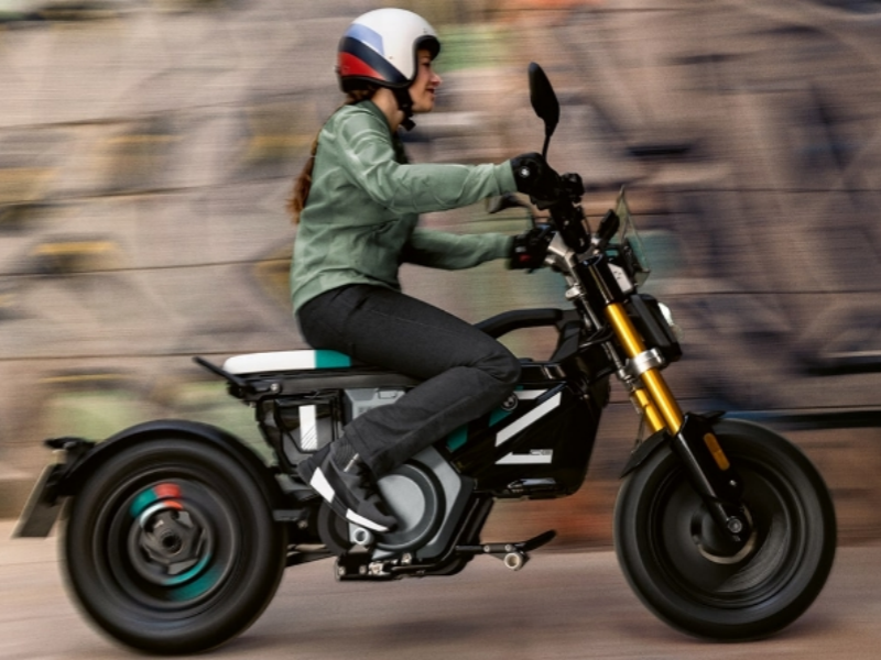 Off-road Electric Bicycles Suitable for Camping And Mountain Photography